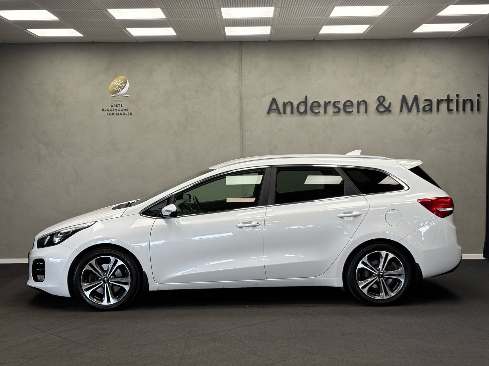 Hvid Kia Ceed fra 2018