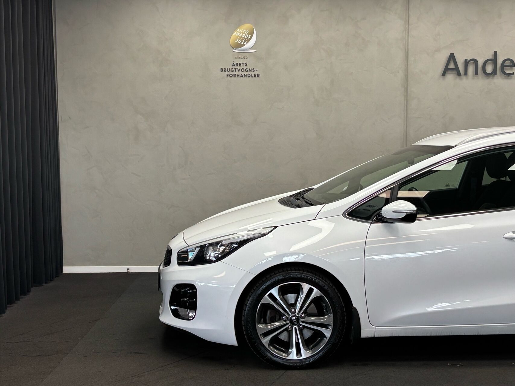Hvid Kia Ceed fra 2018