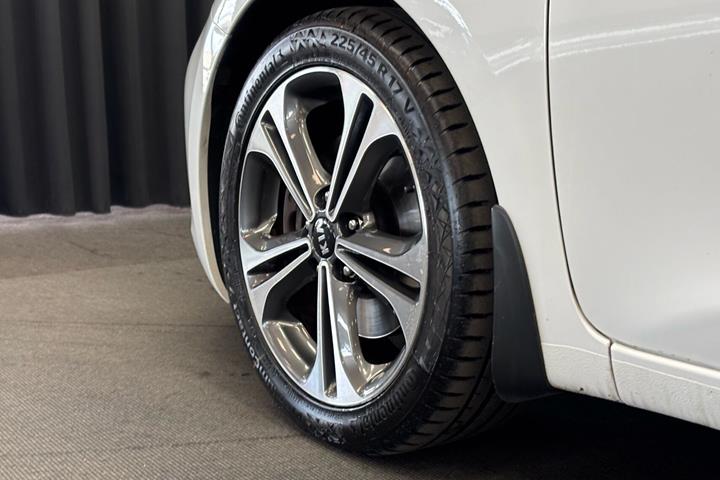 Hvid Kia Ceed fra 2018
