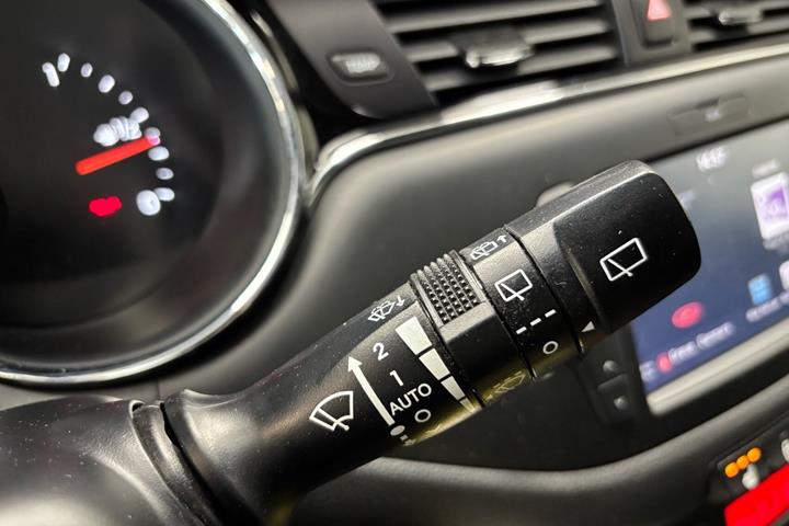 Hvid Kia Ceed fra 2018