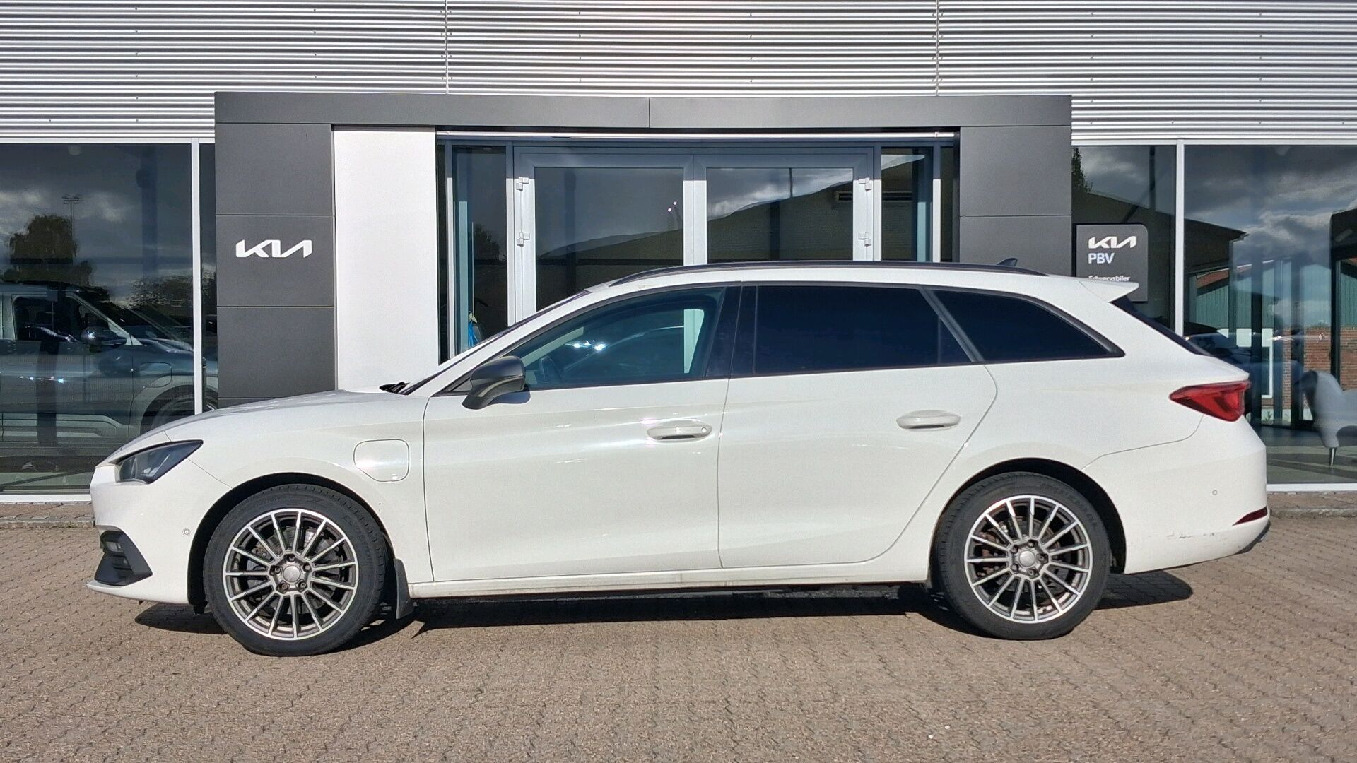 Hvid Seat Leon fra 2020