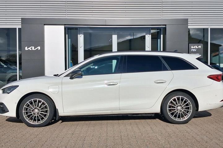 Hvid Seat Leon fra 2020
