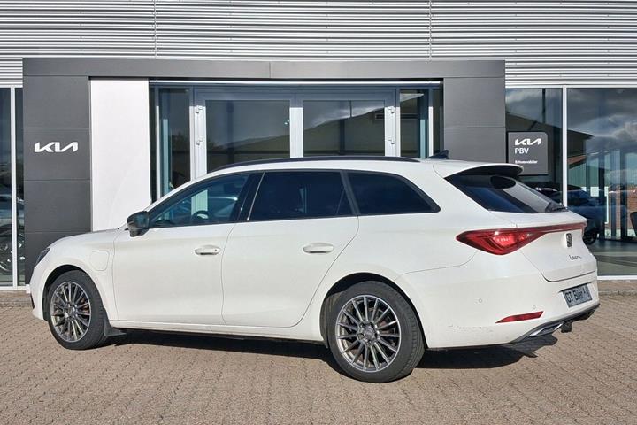 Hvid Seat Leon fra 2020