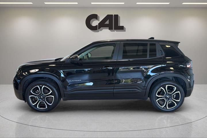 Sort Jeep Avenger fra 2024