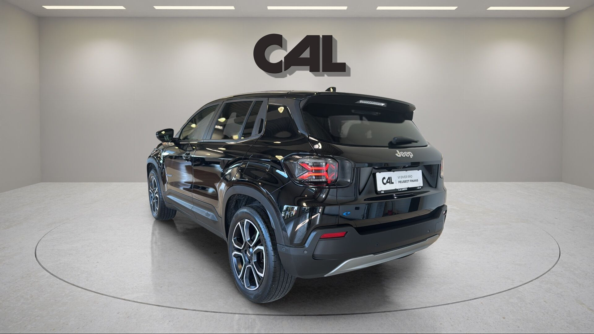 Sort Jeep Avenger fra 2024