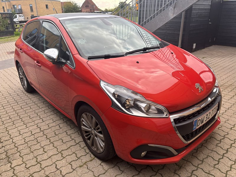 Peugeot 208 1.6 BlueHDI 100 hk 5D