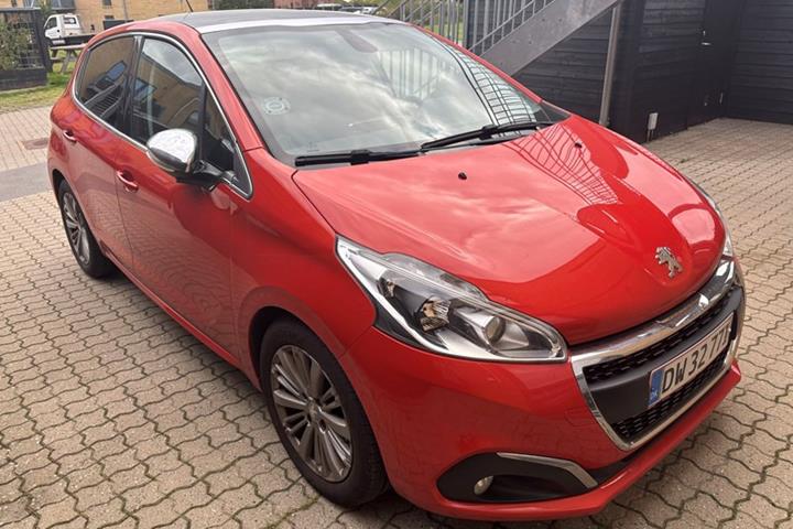 undefined Peugeot 208 fra 2017