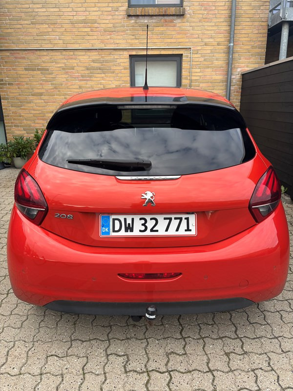 undefined Peugeot 208 fra 2017