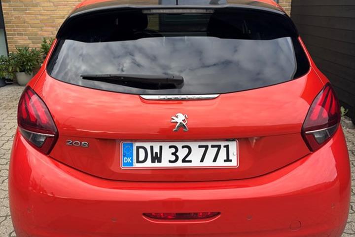 undefined Peugeot 208 fra 2017