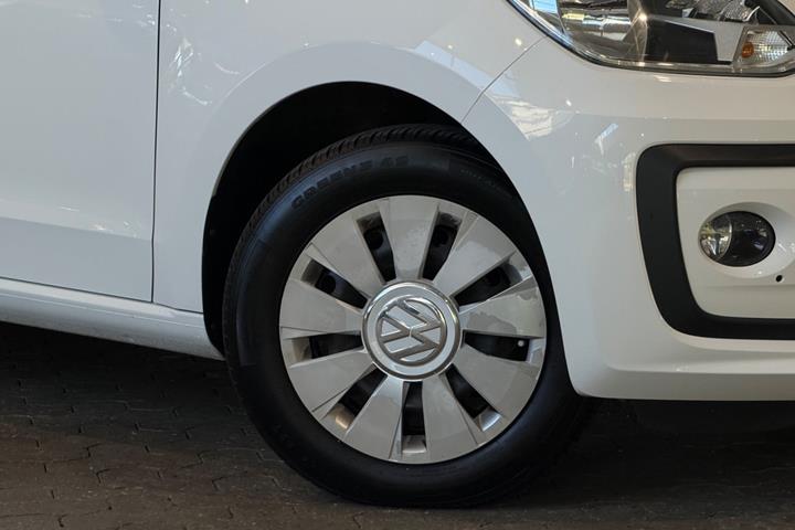 Hvid VW UP! fra 2019