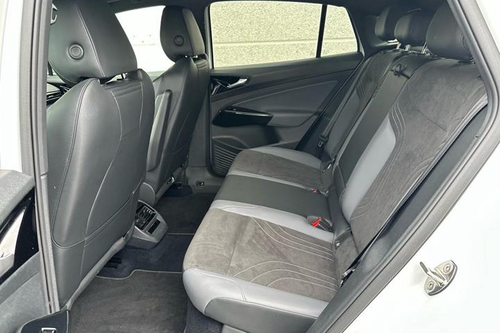 Grøn VW ID.5 fra 2024