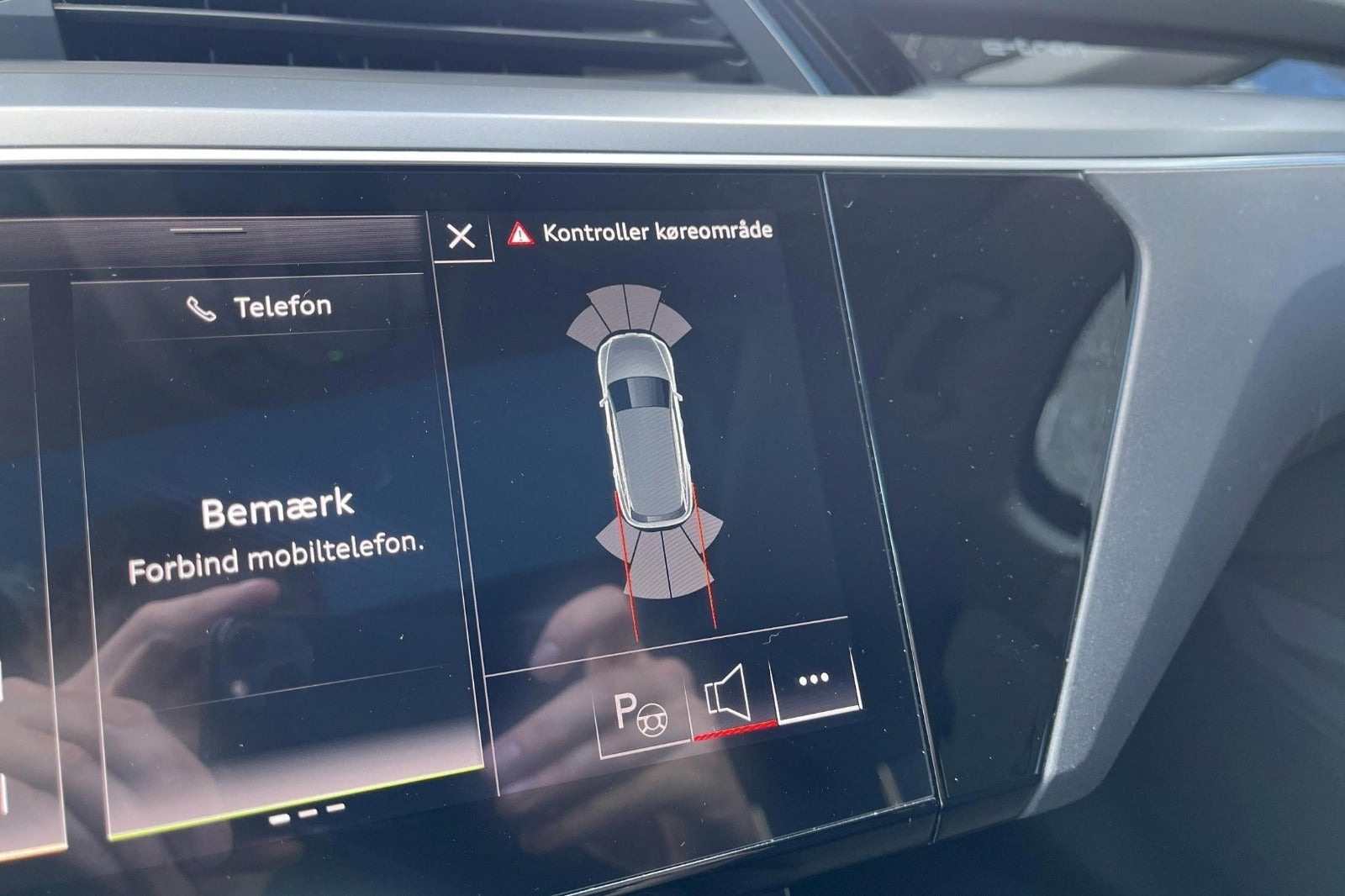 Sort Audi e-tron fra 2022