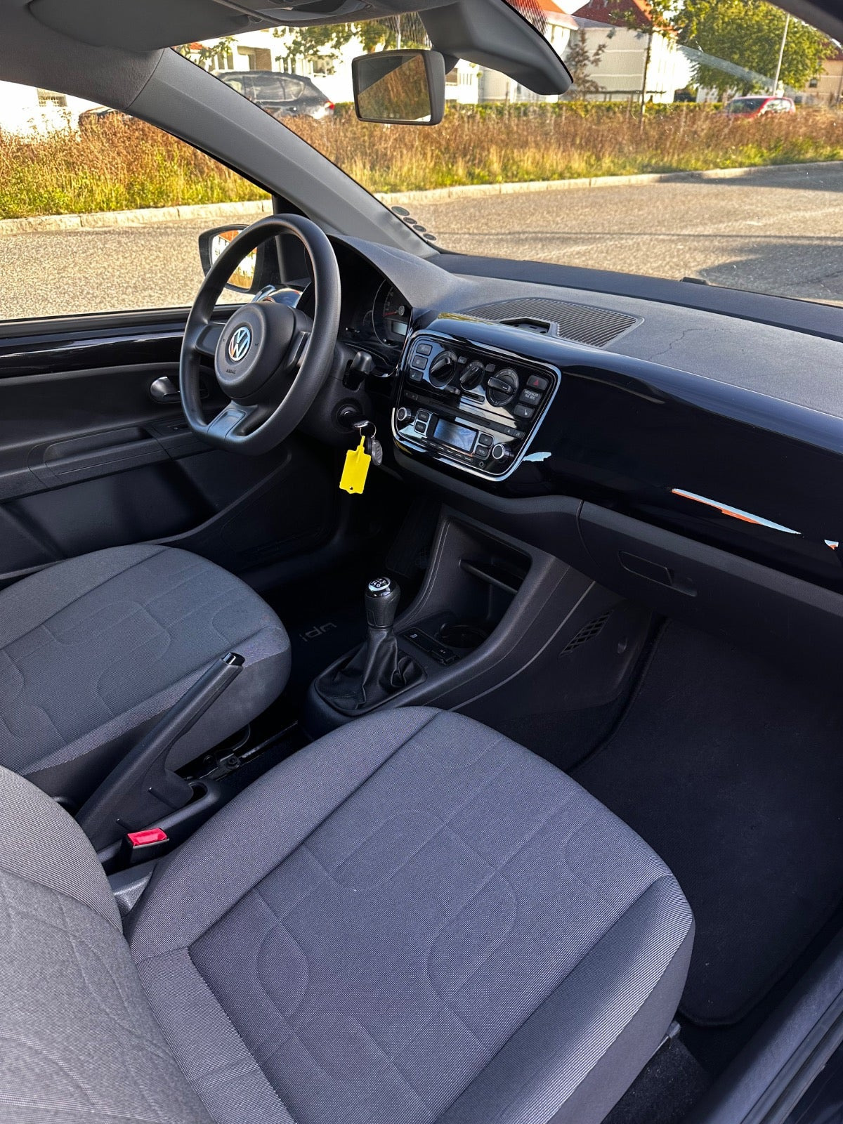 Sort VW UP! fra 2014
