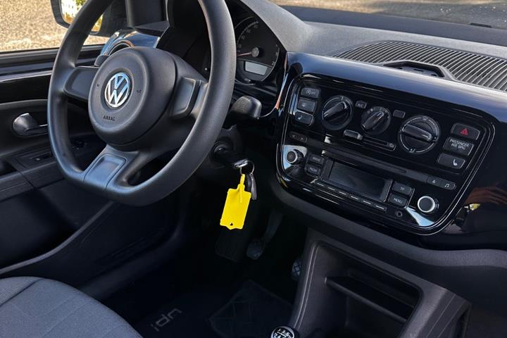 Sort VW UP! fra 2014