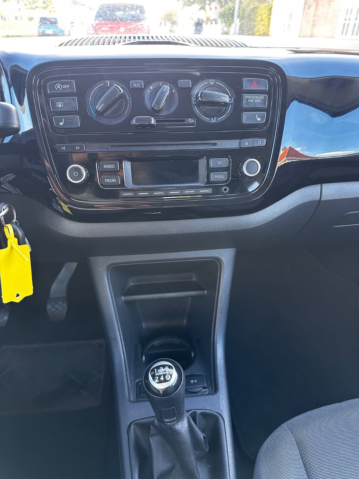 Sort VW UP! fra 2014