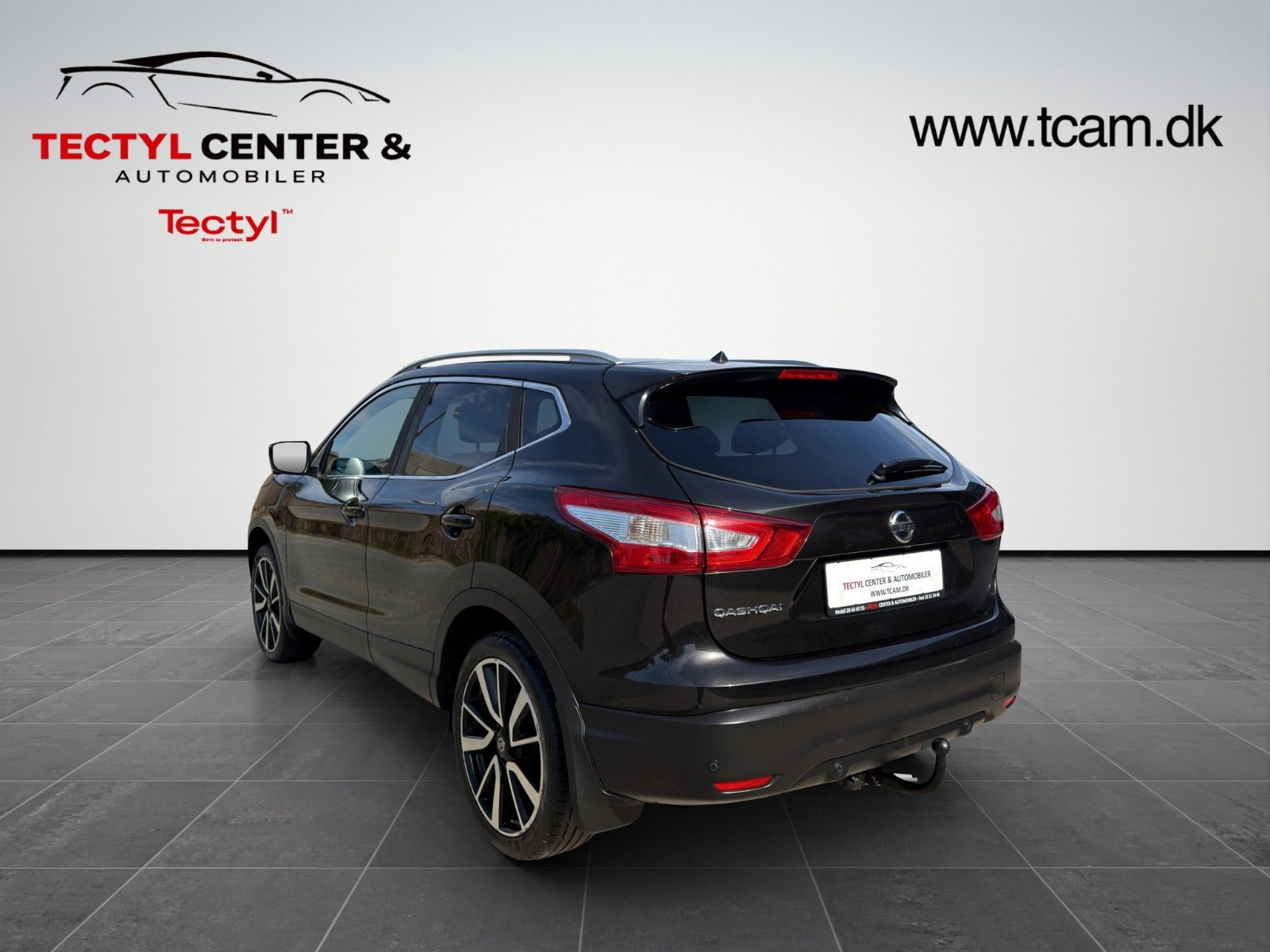Sort Nissan Qashqai fra 2016