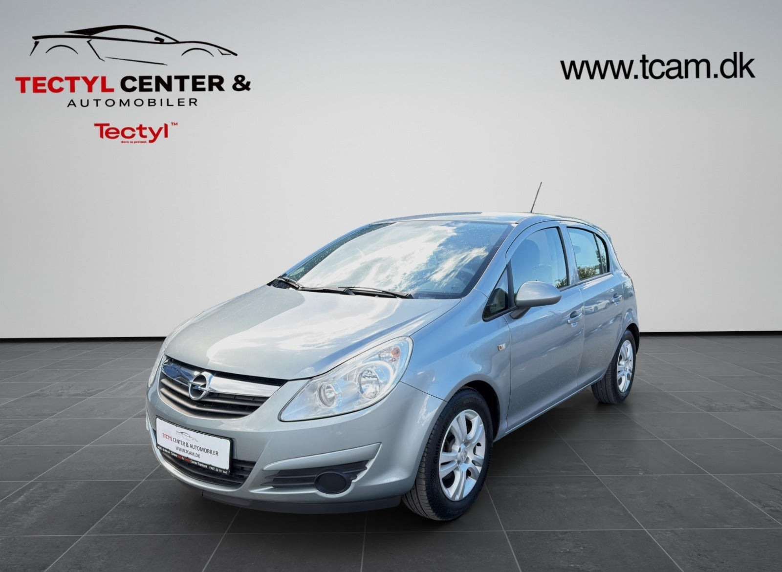 Rød Opel Corsa fra 2010