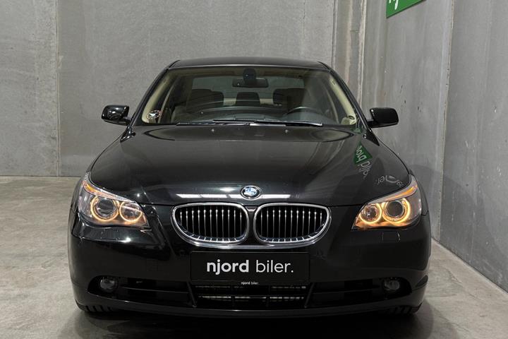 undefined BMW 550i fra 2006