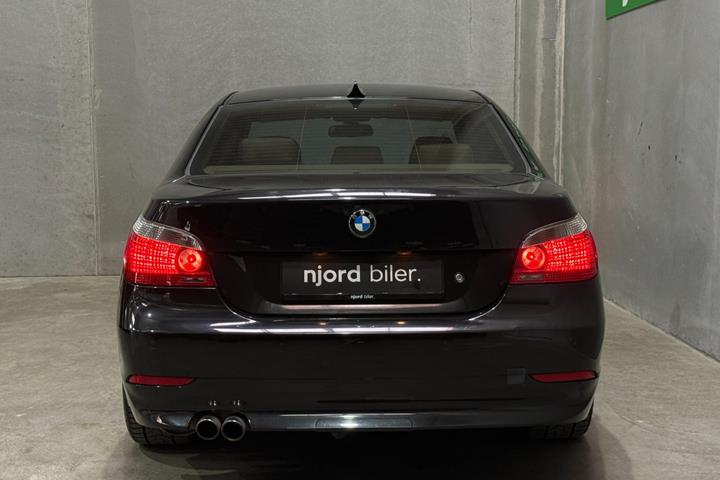 undefined BMW 550i fra 2006