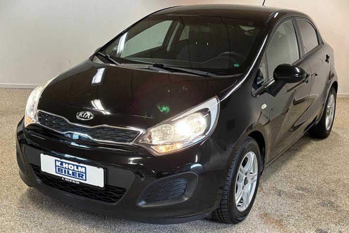 Sort Kia Rio fra 2014