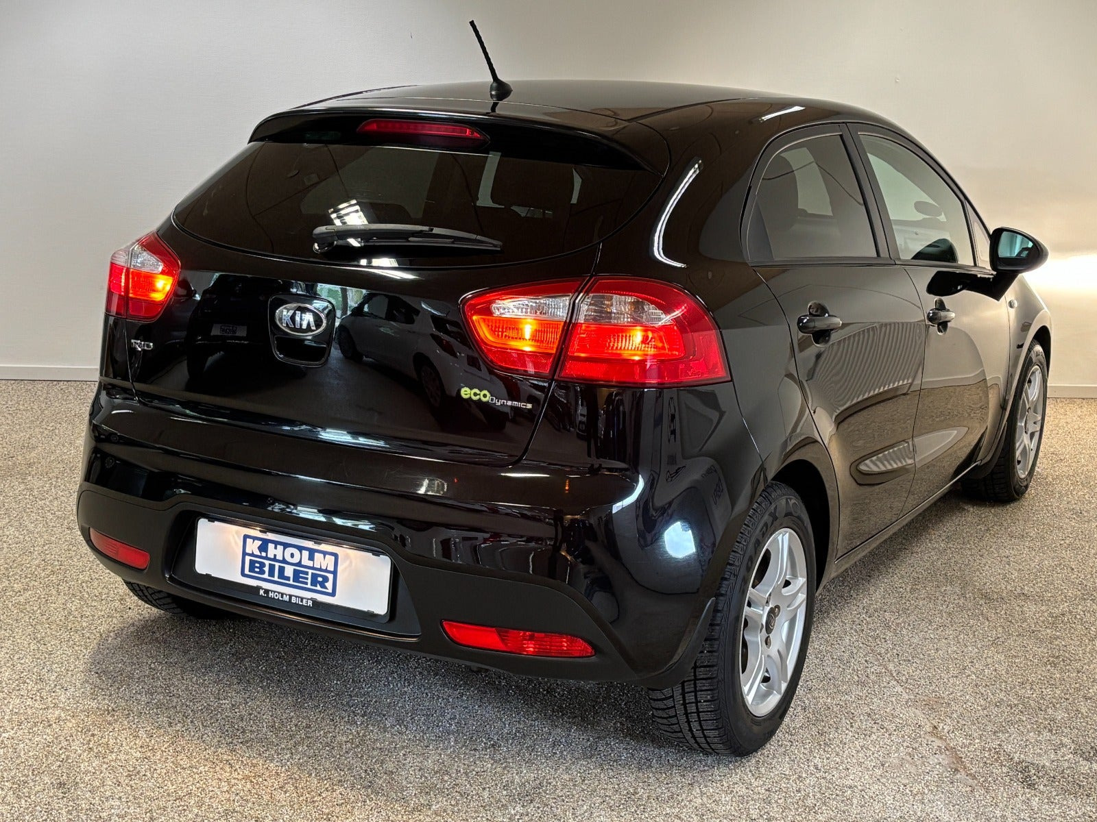 Sort Kia Rio fra 2014