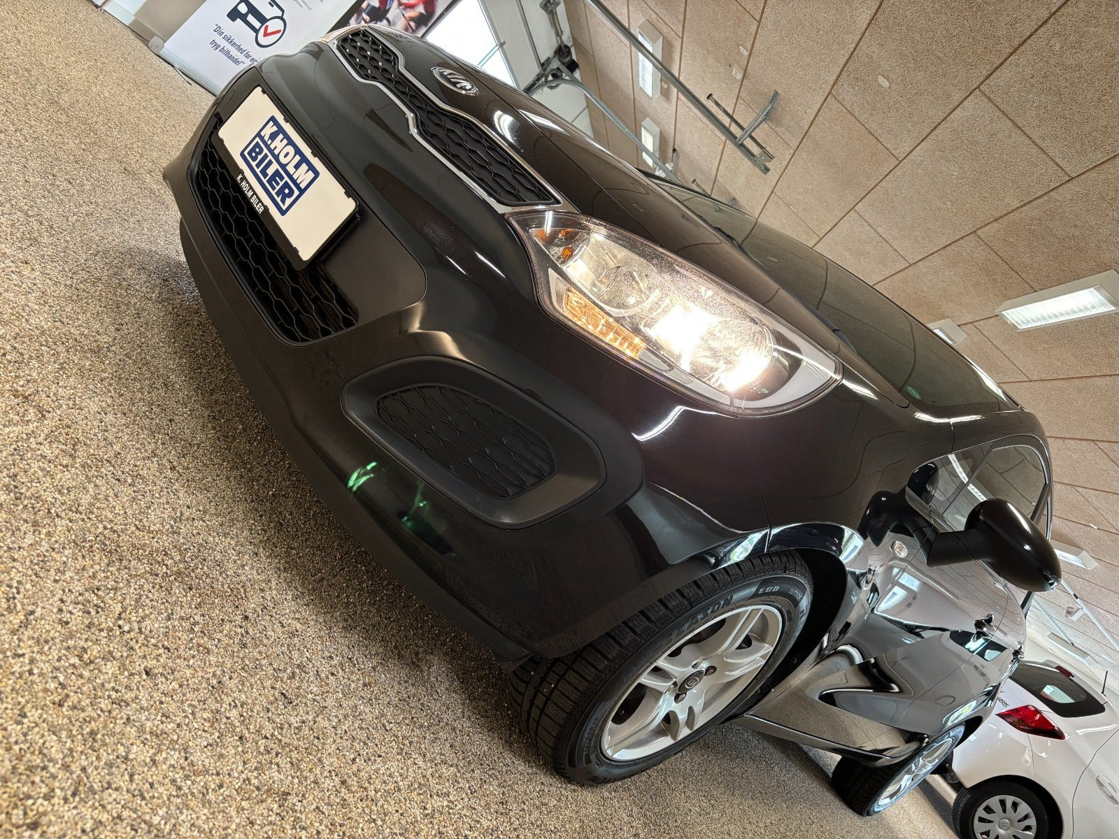 Sort Kia Rio fra 2014