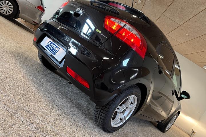 Sort Kia Rio fra 2014