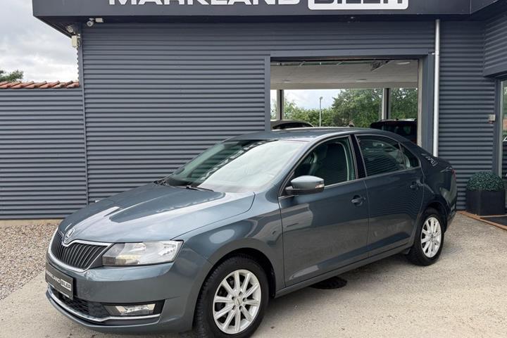 Grå Skoda Rapid fra 2018