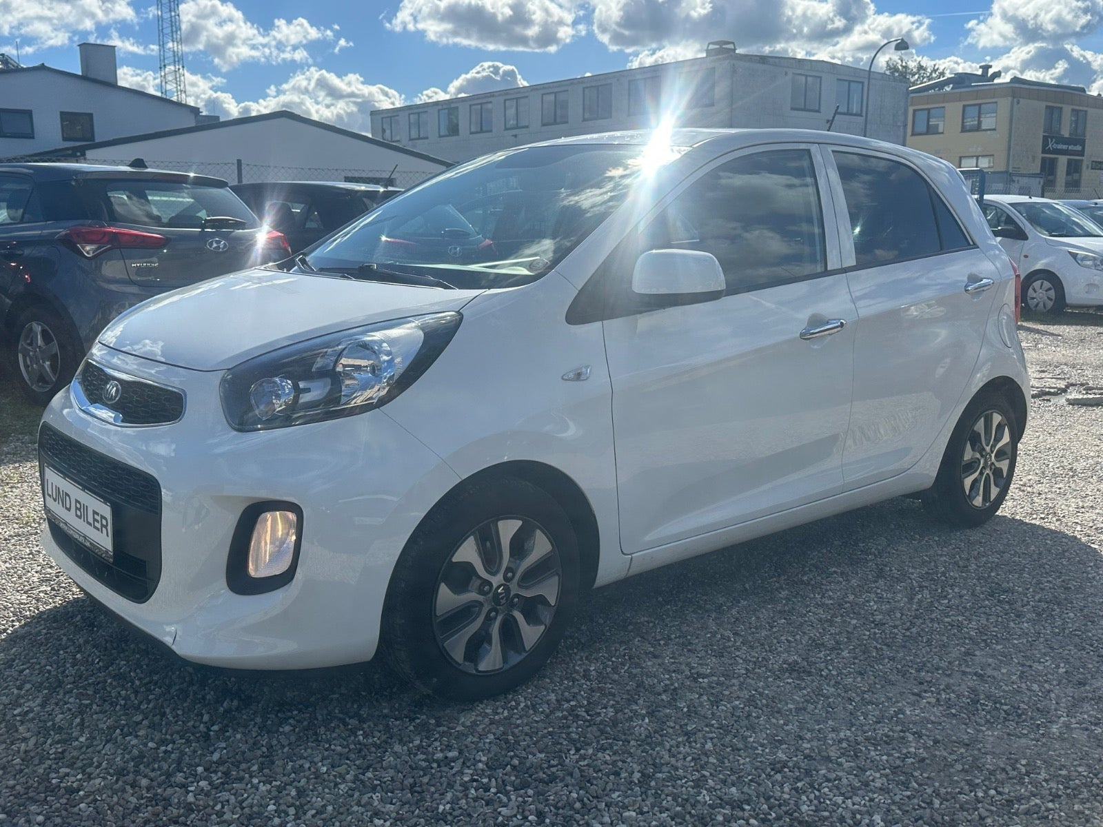 Hvid Kia Picanto fra 2016