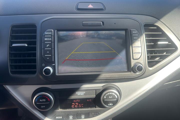Hvid Kia Picanto fra 2016