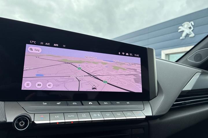 Blå Opel Astra-e fra 2024