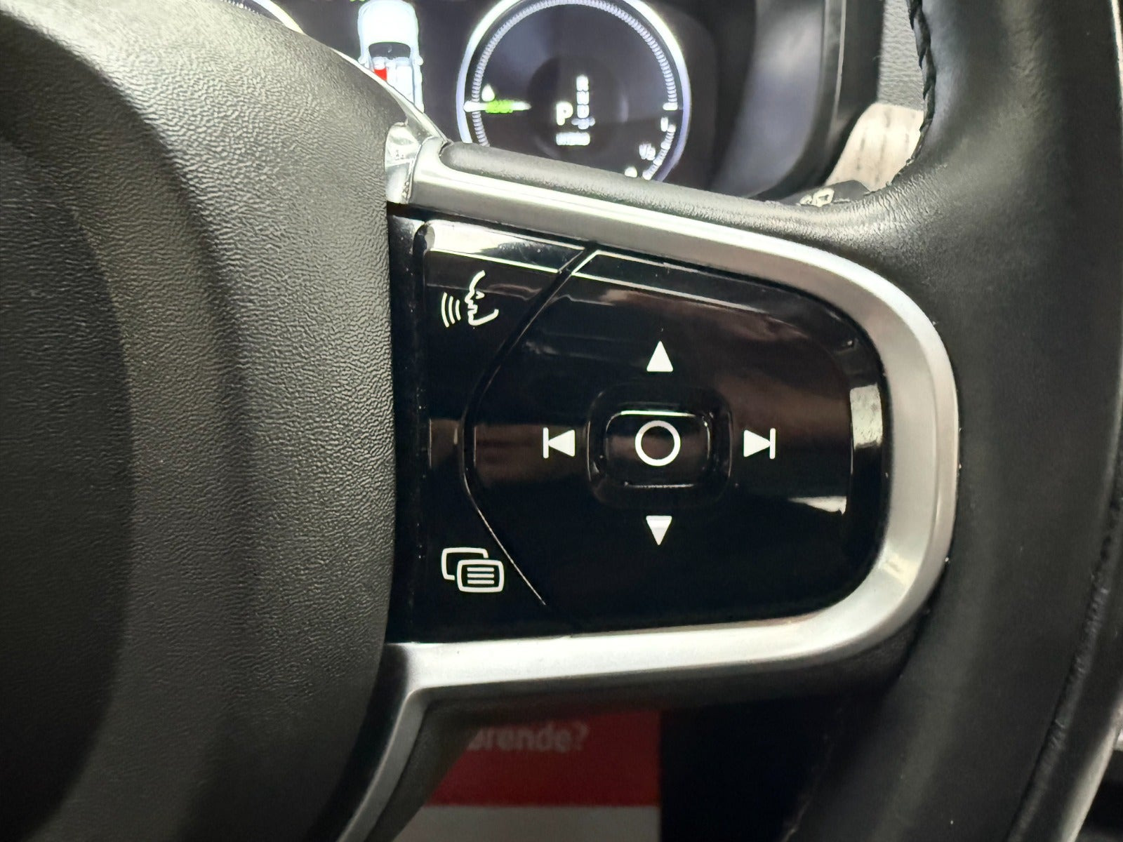 Blå Volvo V90 fra 2021