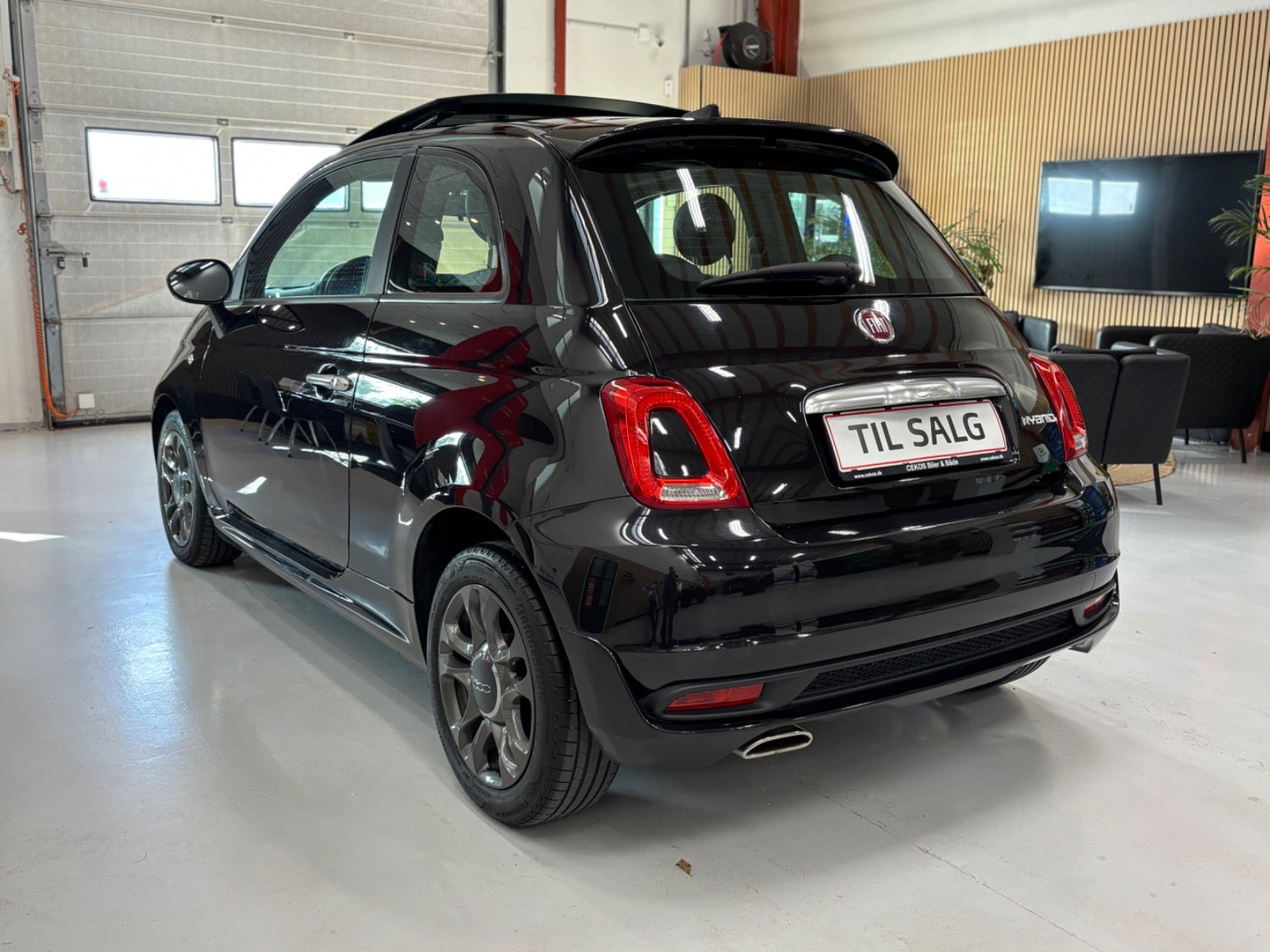 Sort Fiat 500 fra 2021