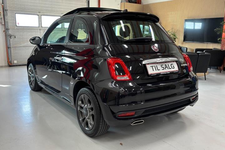 Sort Fiat 500 fra 2021