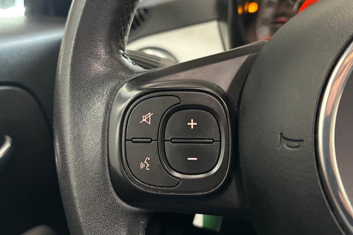 Sort Fiat 500 fra 2021