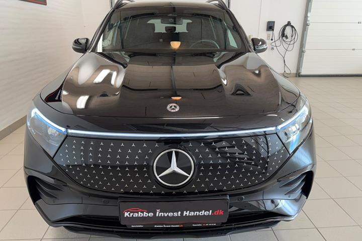Sort Mercedes EQB250+ fra 2025