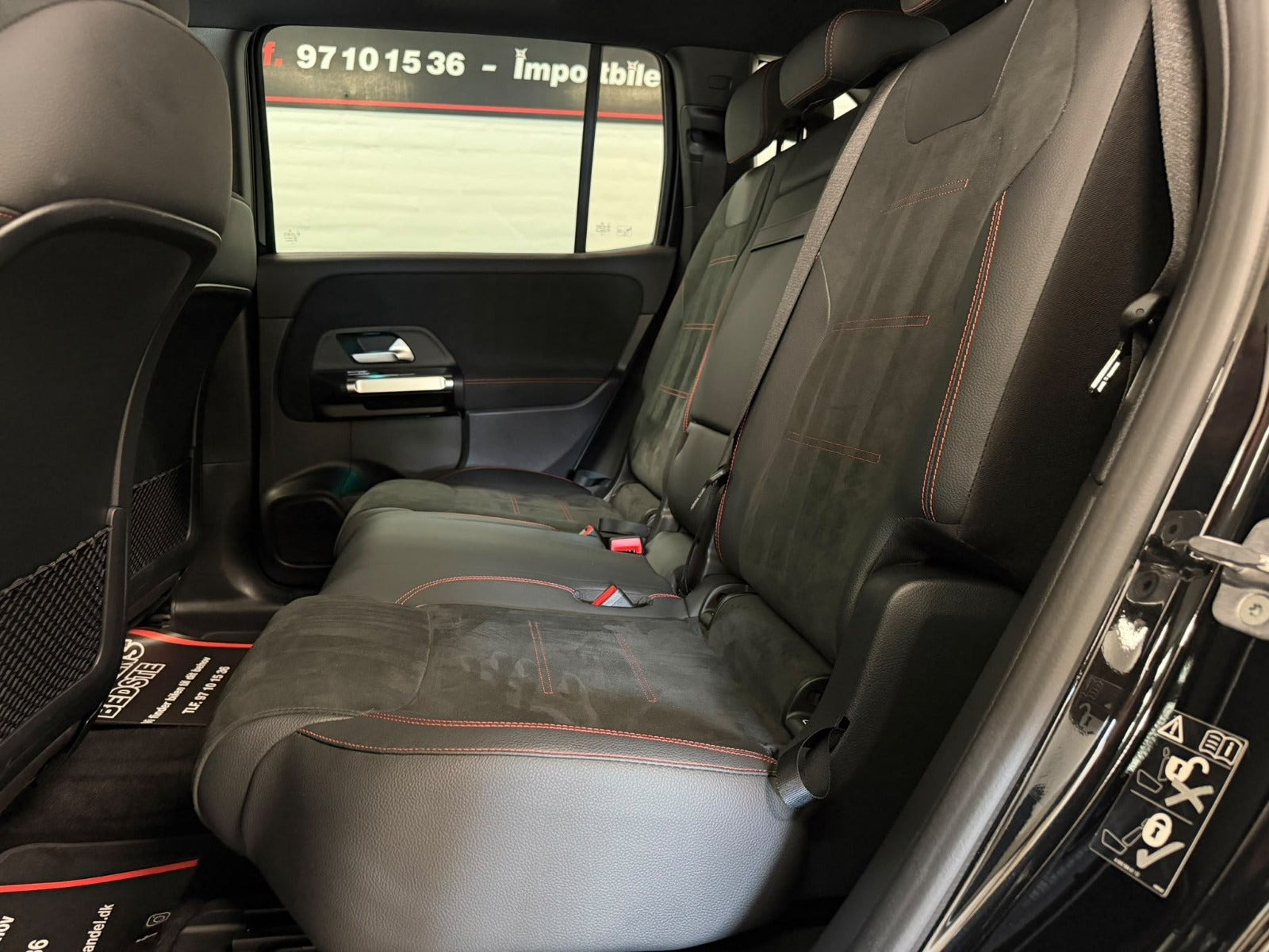 Sort Mercedes EQB250+ fra 2025