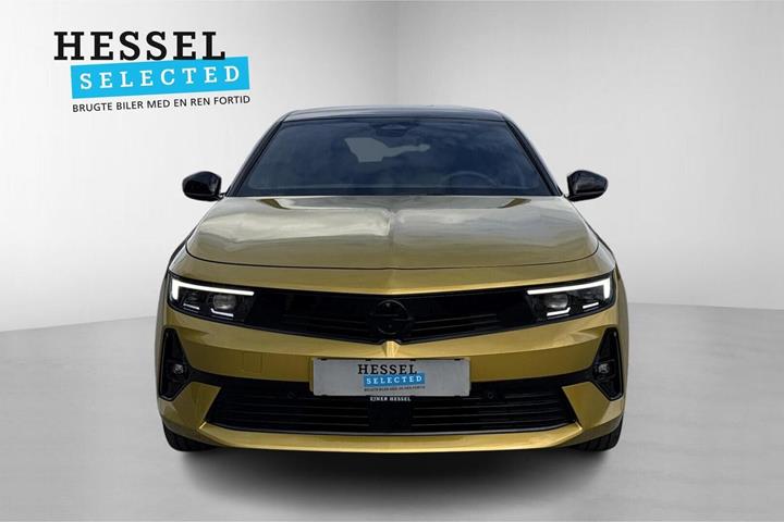 Gul Opel Astra-e fra 2024