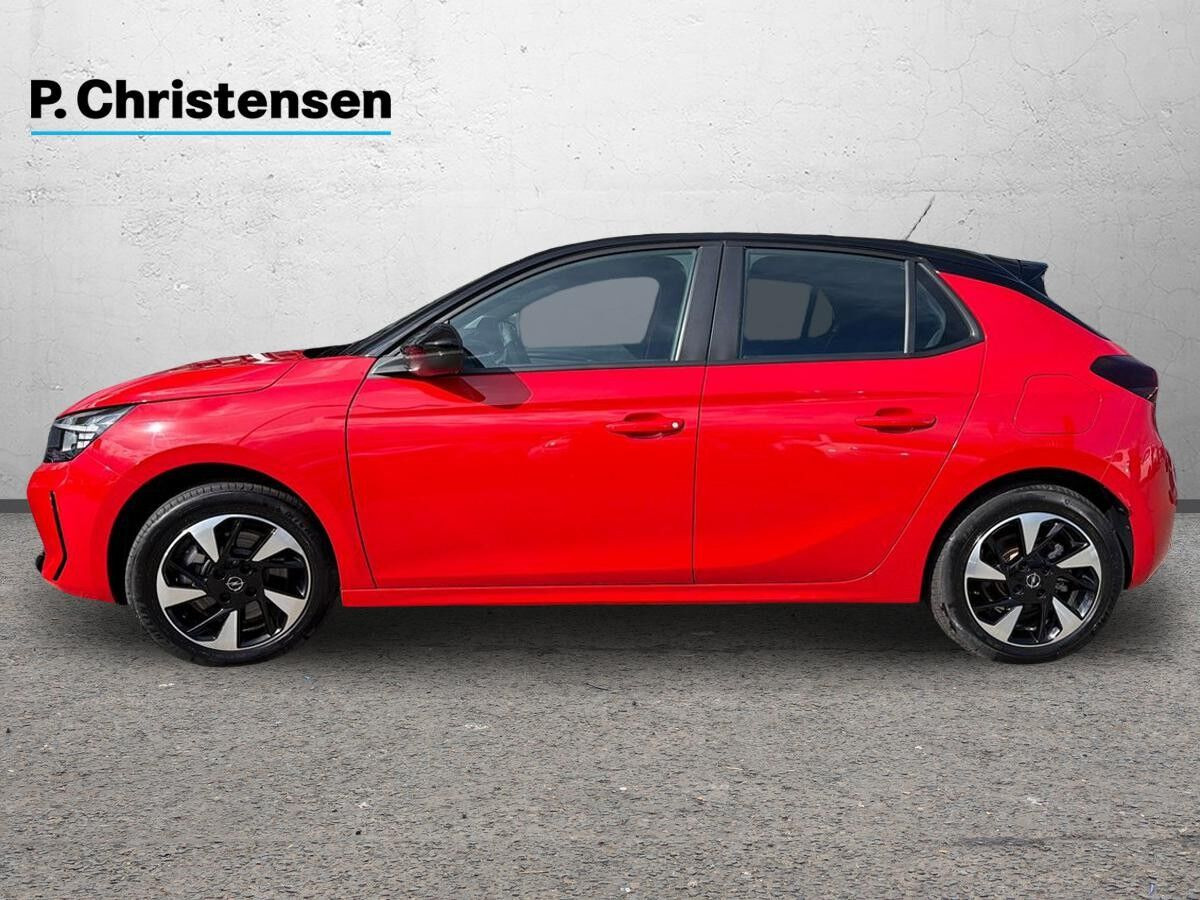 Rød Opel Corsa-e fra 2024