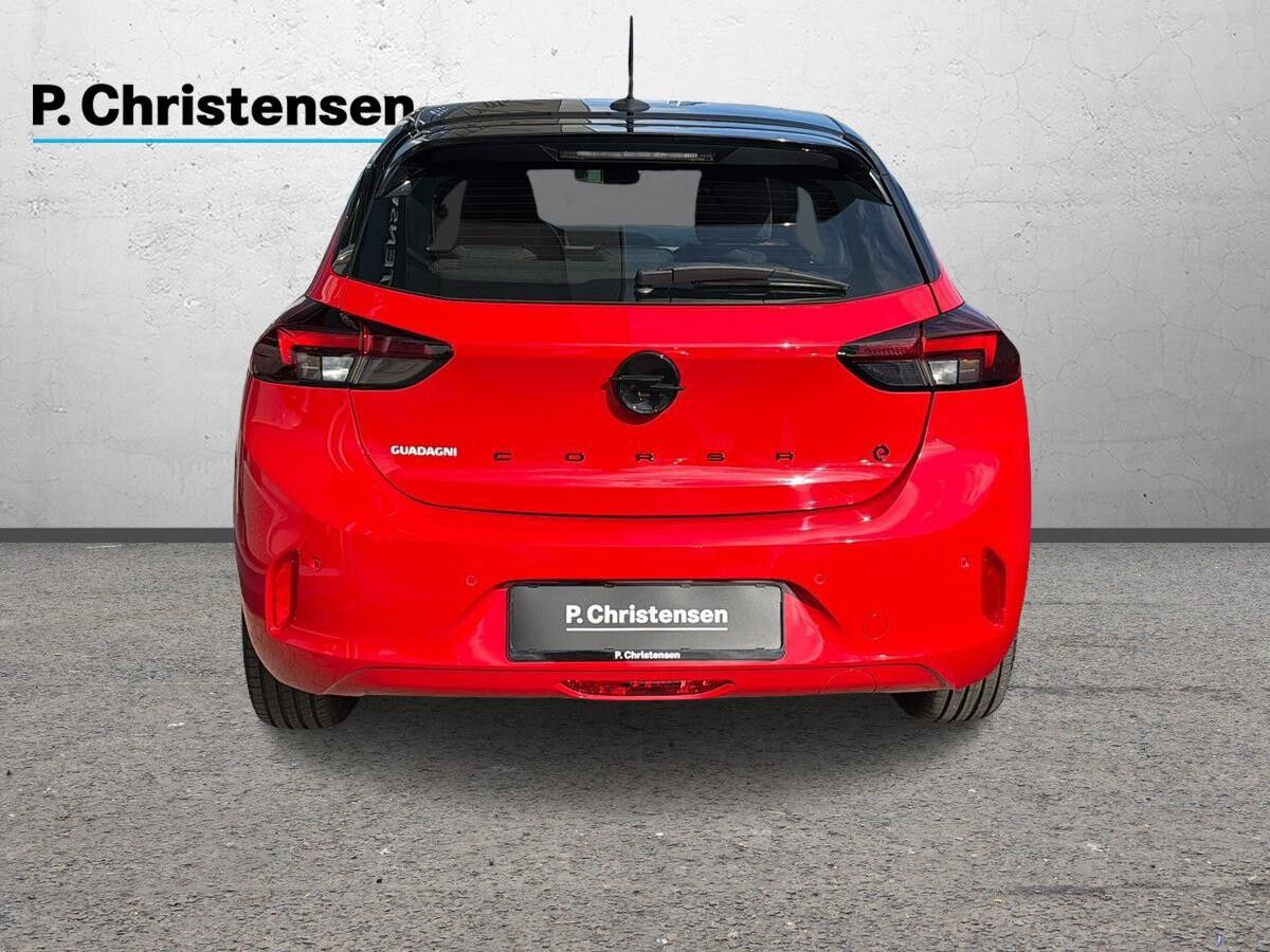 Rød Opel Corsa-e fra 2024