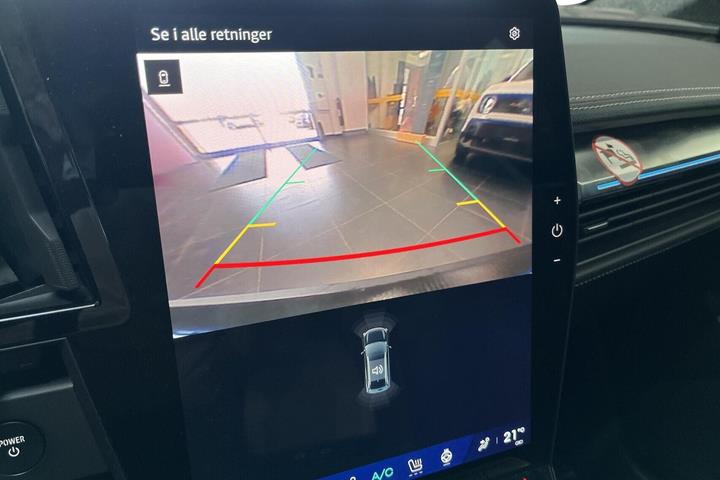 Rød Renault Scenic E-Tech fra 2025