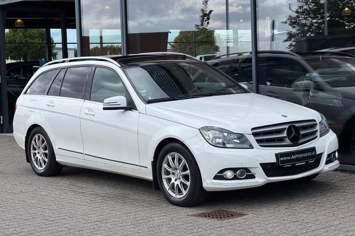 Hvid Mercedes C180 fra 2013