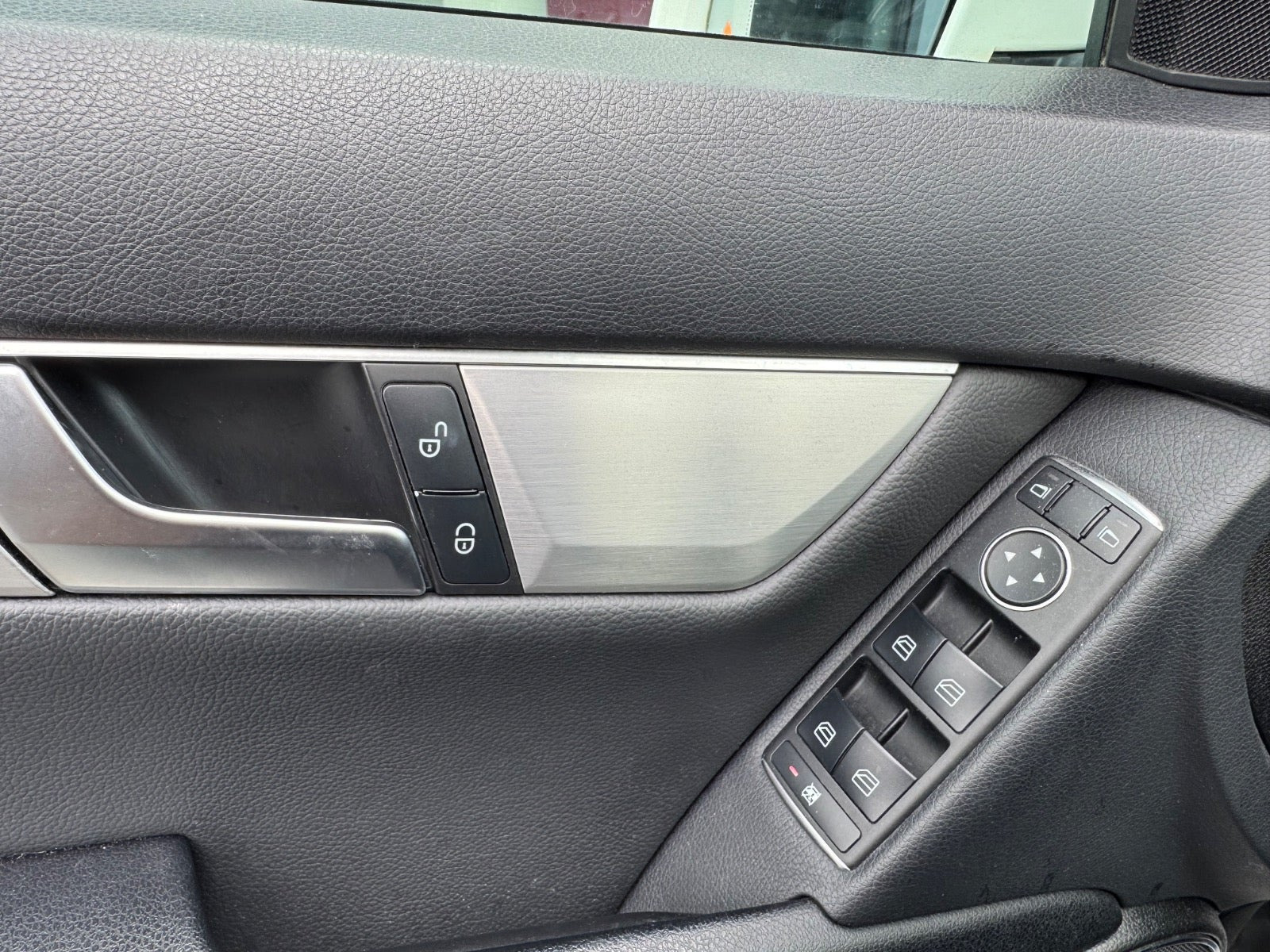 Hvid Mercedes C180 fra 2013