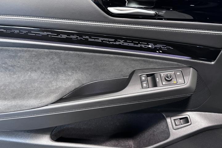 Sort VW ID.7 fra 2025