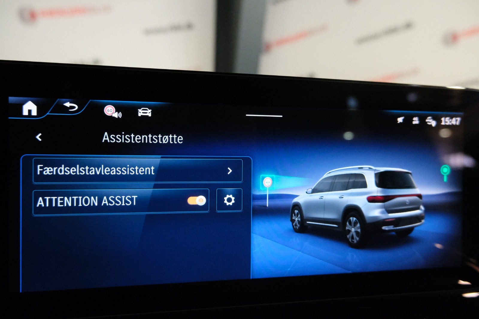 Grå Mercedes EQB250+ fra 2025