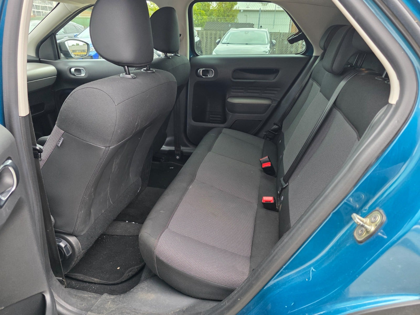 Blå Citroën C4 Cactus fra 2018