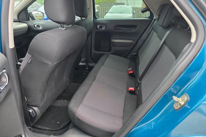Blå Citroën C4 Cactus fra 2018