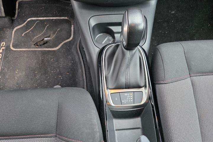 Blå Citroën C4 Cactus fra 2018