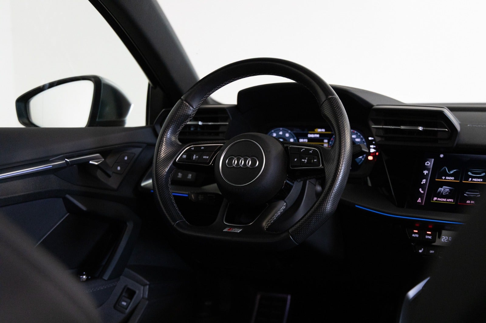 Grå Audi S3 fra 2021