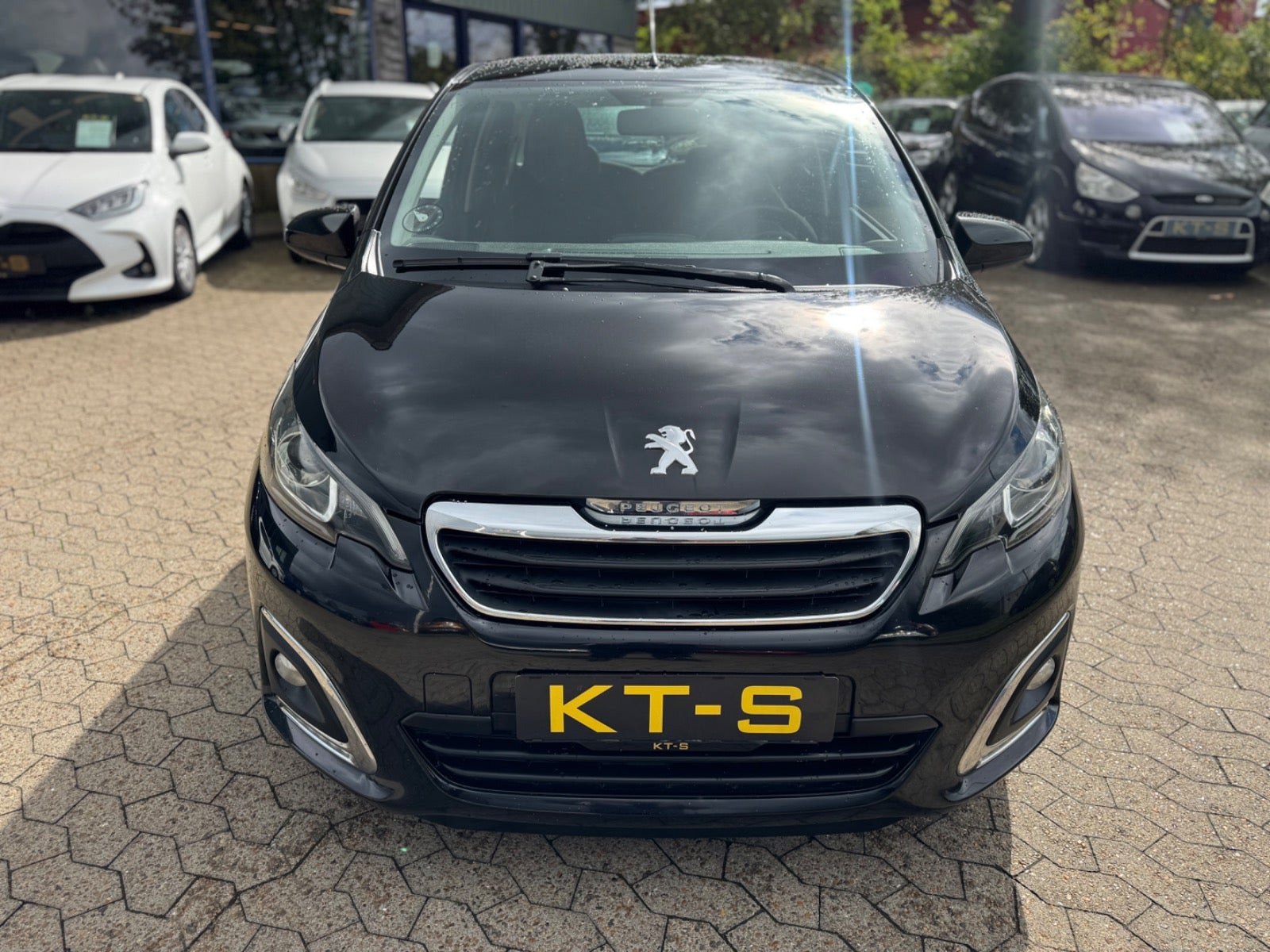 Sort Peugeot 108 fra 2019
